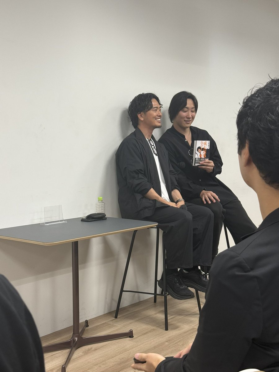 バディカ中野さんの出版記念セミナー。

お二人の本気で向き合っている姿勢がビンビン伝わってきた。

amzn.asia/d/3OO1ZN1

<a href="/yuusaku_buddica/">中野優作｜CAR and LIFE.</a> 
<a href="/mizoguchi_yuji/">溝口勇児 | 連続起業家</a>