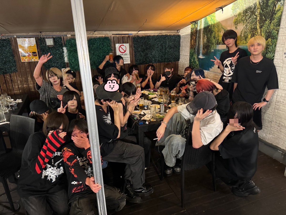 今日はお休みいただいてキャストみんなでMTGからのビアガーデンでレクしてました〜！
これからもより良いお店にするためにキャストともども頑張ります！