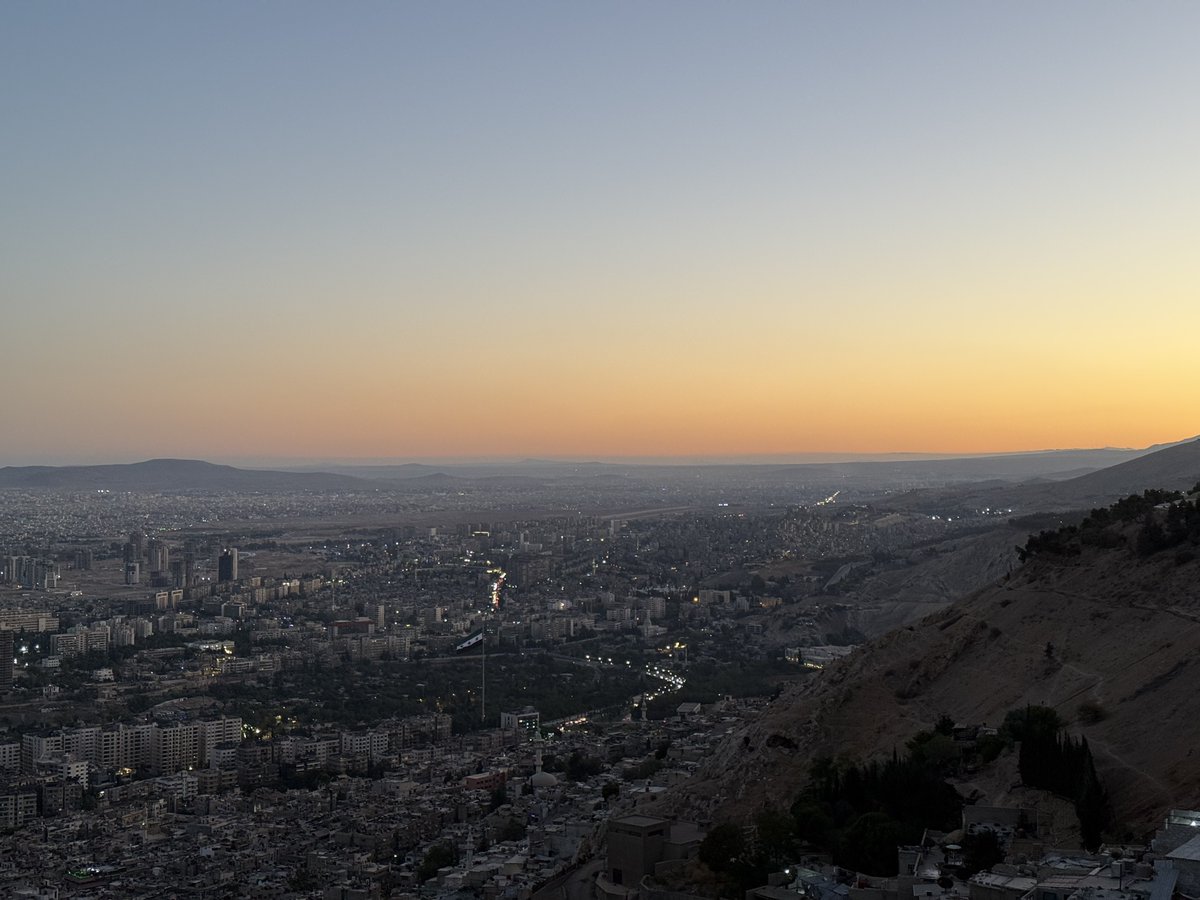 I just completed another excellent visit to #Syria, meeting ~20 ministers &amp; senior officials.

#Syria is deep in transition, with many positive consequences, but also serious challenges.

The next 6 months will be crucial, but international backing isn't going away.

More soon.