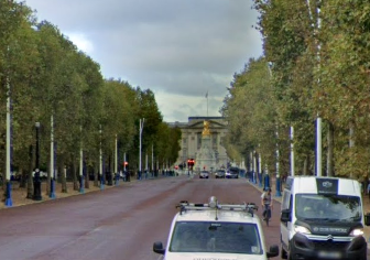 Scrumptious72's tweet photo. @Steven41849941 @Macurian1 @smile2jannah I know I shouldn't respond to bots, but I couldn't help myself. Marble Arch is not on The Mall...try again... https://t.co/tJzmxPzrv8