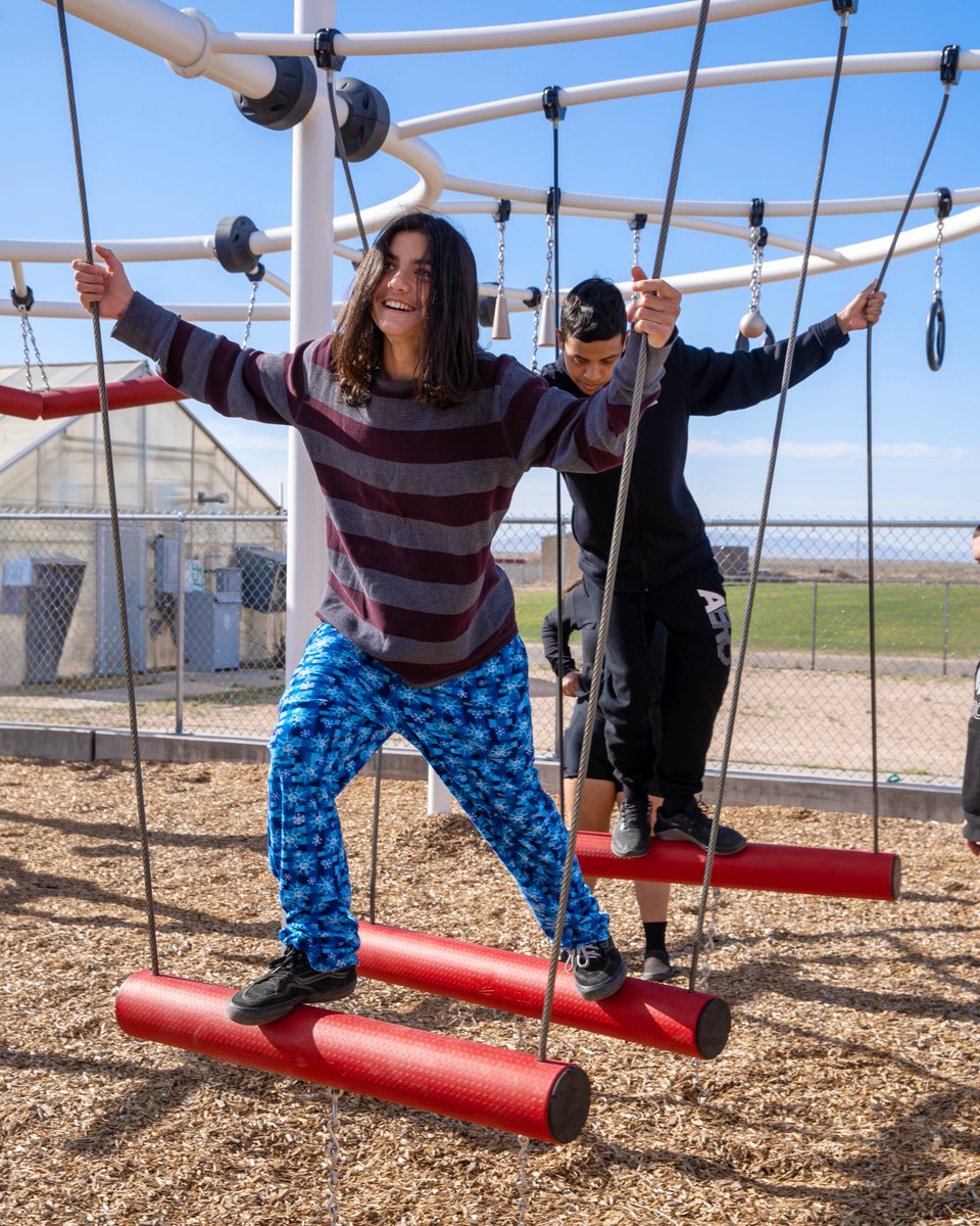 GreenfieldsFit's tweet image. Are you ready for the new school year? Shake off the early morning grogginess, get our of your PJs (or don't), &amp;amp; warm up for the day with a Greenfields Ninja Course -- a great installation to activate teens in parks, schools, and beyond!
#backtoschool #ninjacourse #outdoorfitness