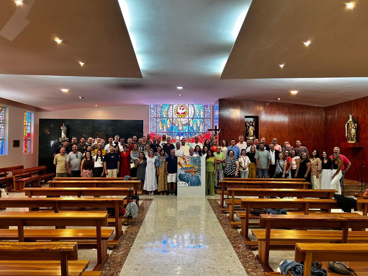 #COLEGIO I Hoy la Casa de La Cuesta vivió una jornada entrañable en el Seminario Diocesano de Tenerife 🙏🎉

Más información en: lacuesta.salesianos.edu/blog/jornada-d…

#ProtagonistasDeLaHistoria