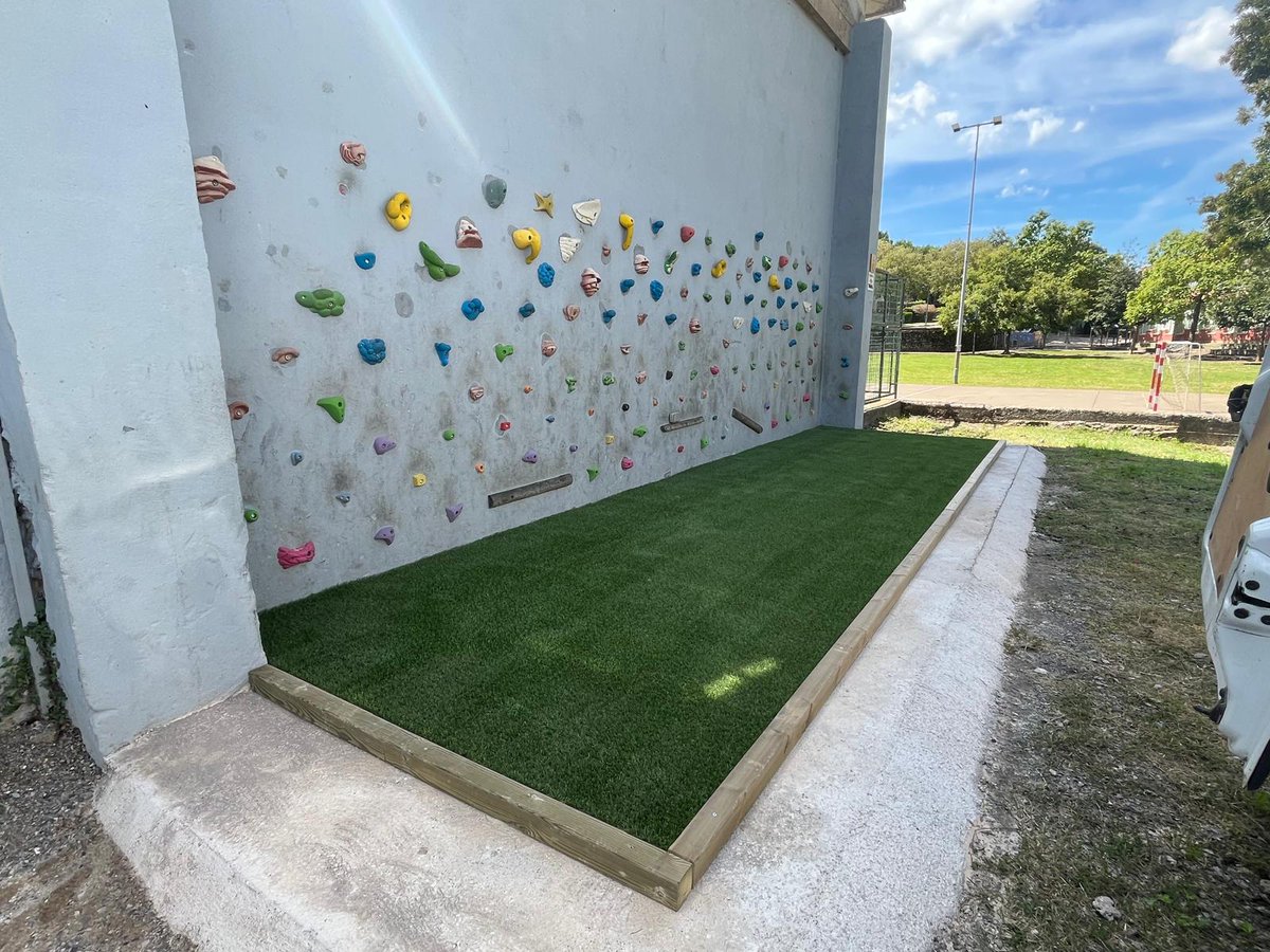 Petit Miku tweet media