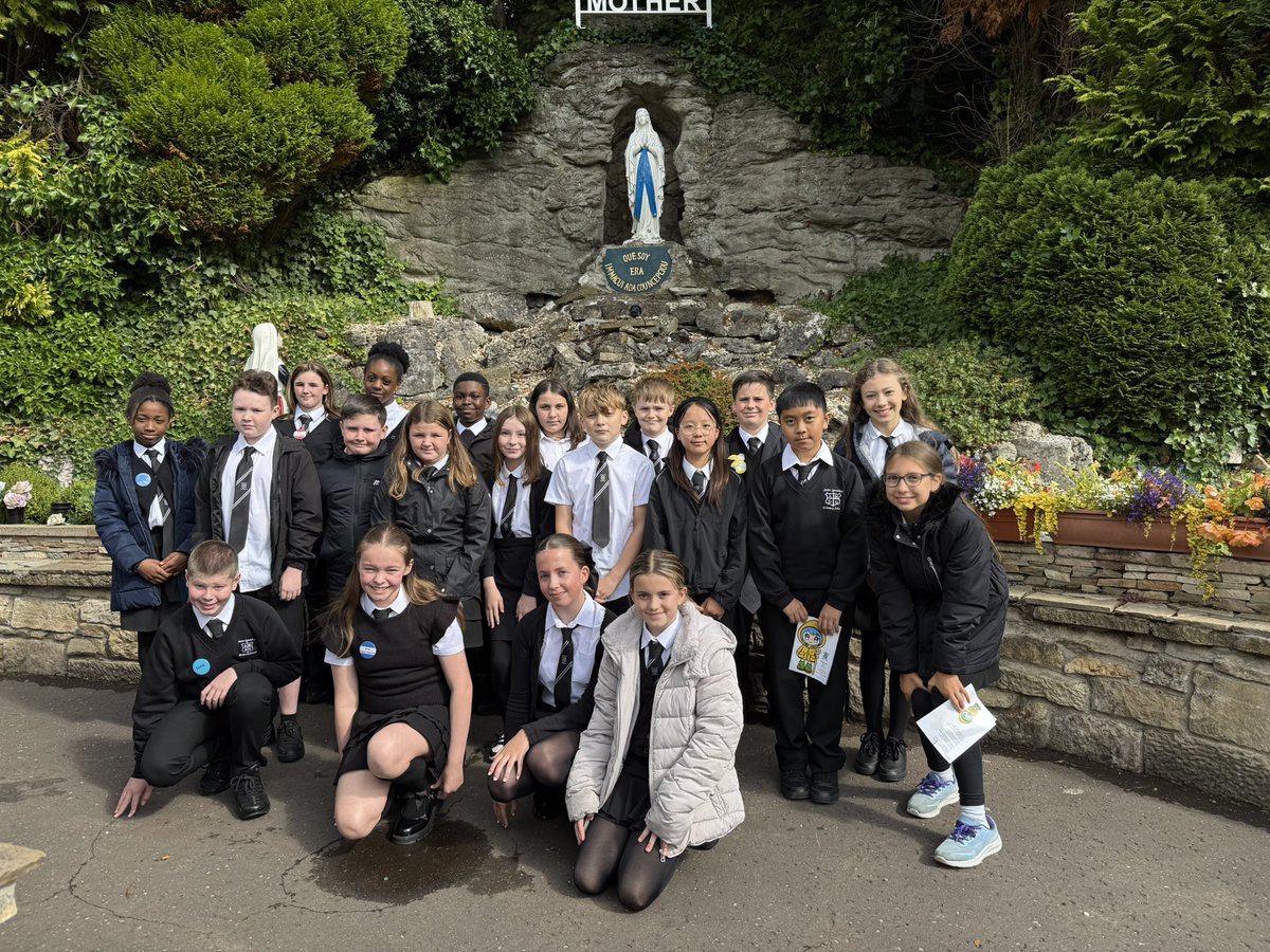 Primary 7 attended the Jubilee Mass today at Carfin Grotto ⛪️🙏🏻📿. Well done to G who was chosen to be a flag bearer 🇻🇦. <a href="/rcmotherwell/">Motherwell Diocese</a>
