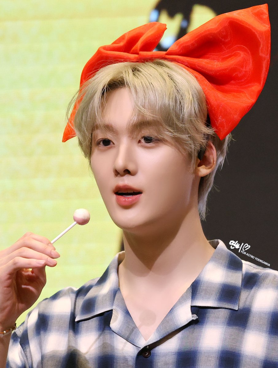 250828         

밤도깨비도 아니고 매일 하나씩 올리기
윤재 없는 수요일 목요일이 아쉽지만 이렇게 달래야지
아 진짜 너무 예쁘네 😍

#윤산하 #YOONSANHA #ユンサナ #아스트로 #ASTRO #윤산하로_물들어