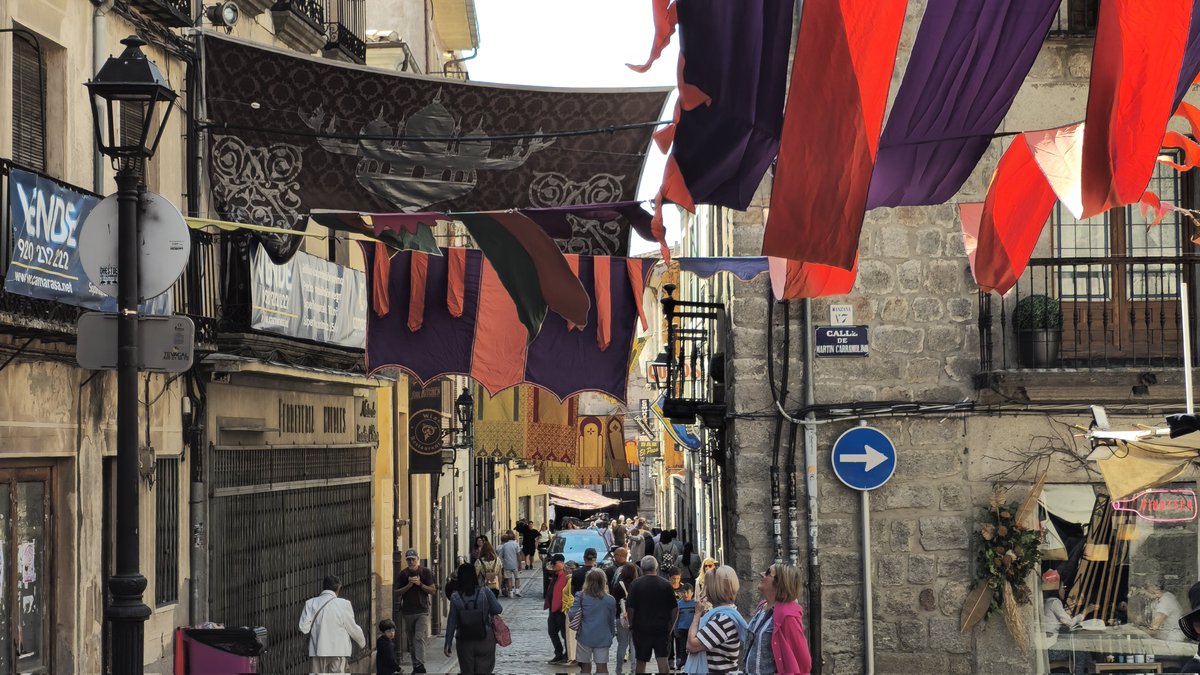 LenceriaInes's tweet photo. #Ávila recibe el mes de #septiembre con una de sus citas más esperadas, las Jornadas Medievales. Deseamos que disfrutéis de estos días que nos recuerdan parte importante de la historia de nuestra bella ciudad.

#ÁvilaMedieval https://t.co/cSJFReDbZF