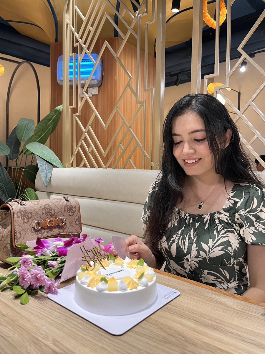 Cheers to another trip around the sun! ❤️