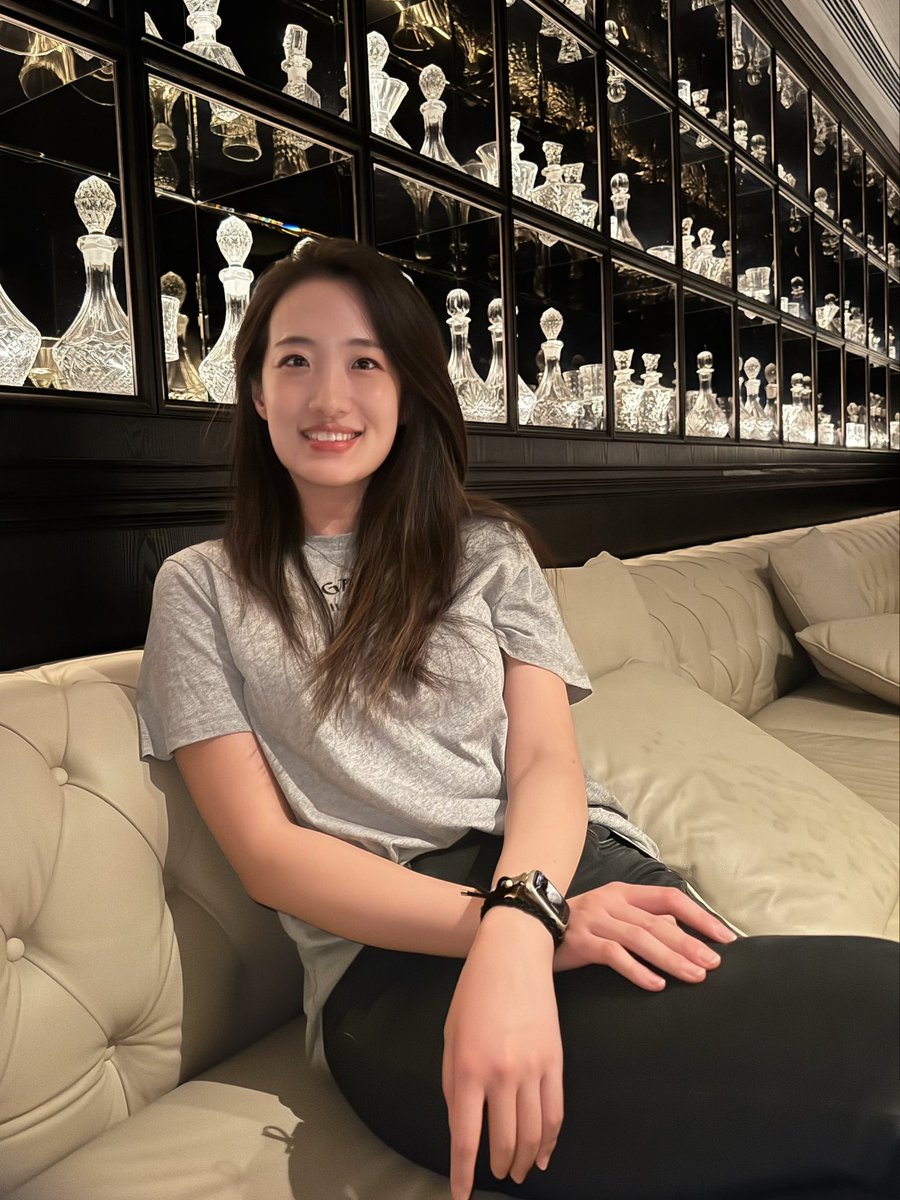 Imagine crafting anything you want with a squad of AI agents by your side. 

It’s not just a vibe. Every convo with investors and startup founders is giving us major feels that this is the moment. Coding is the first solidly grounded scenario, will Finance/investment is the next?