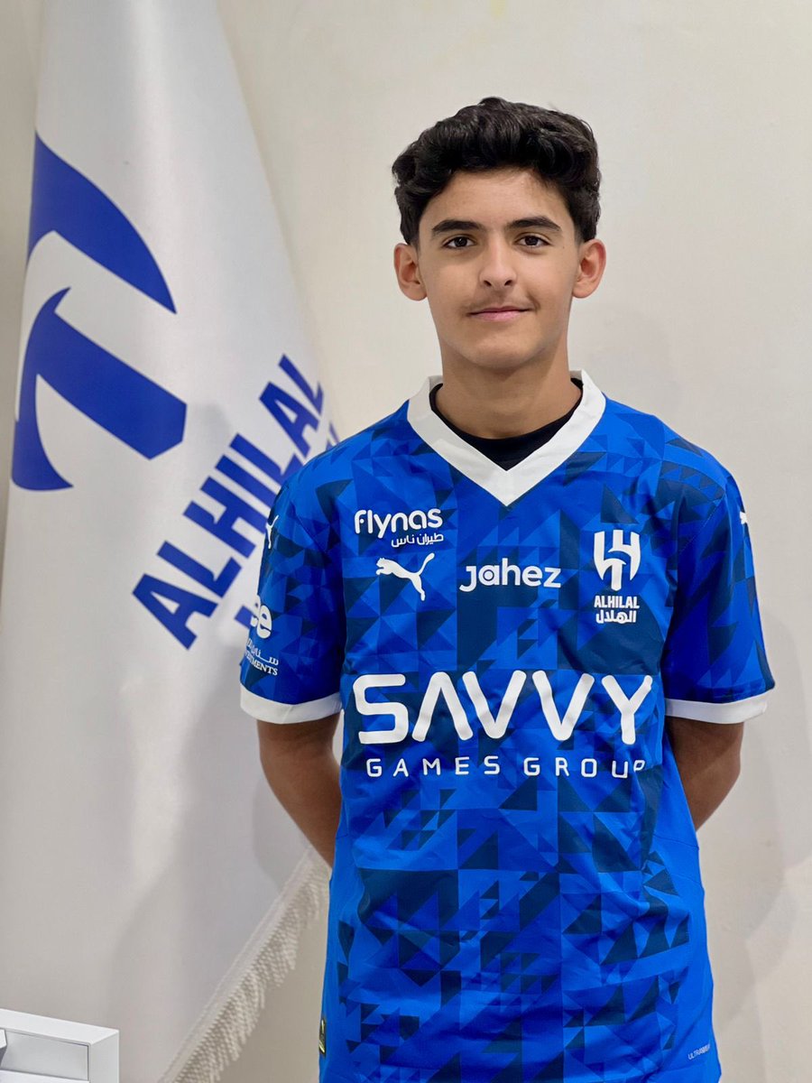 🚨✅ | نادي الهلال يوقع مع الموهبة محمد عبدالله الطواله (172 سم)
•أول لاعب يصل للمنتخب الوطني U14 مباشرة من مراكز التدريب الإقليمية 🇸🇦
•شارك مع الأخضر في بطولة ودية بإسبانيا 🇪🇸
•موسم 2024/25: لعب 45 مباراة، سجل 32 هدف (20 بدوري 2011 + 12 بدوري 2010) وصنع 22 ⚽️💙