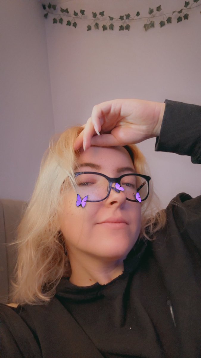 nikole ✧˖° (@_allofthedips) on Twitter photo 