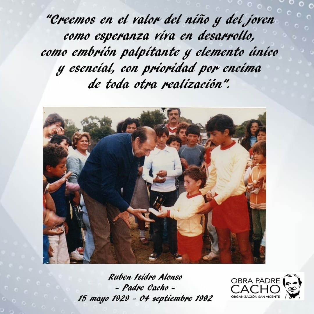 ObraPadreCacho's tweet photo. Obra Padre Cacho, a 33 años de su partida, reafirma su compromiso
"Creemos en el valor del niño y del joven como esperanza viva en desarrollo, como embrión palpitante y elemento único y esencial, con prioridad por encima de toda otra realización"
Padre Cacho
15/05/1929-04/09/1992 https://t.co/vsjnt1iTSm