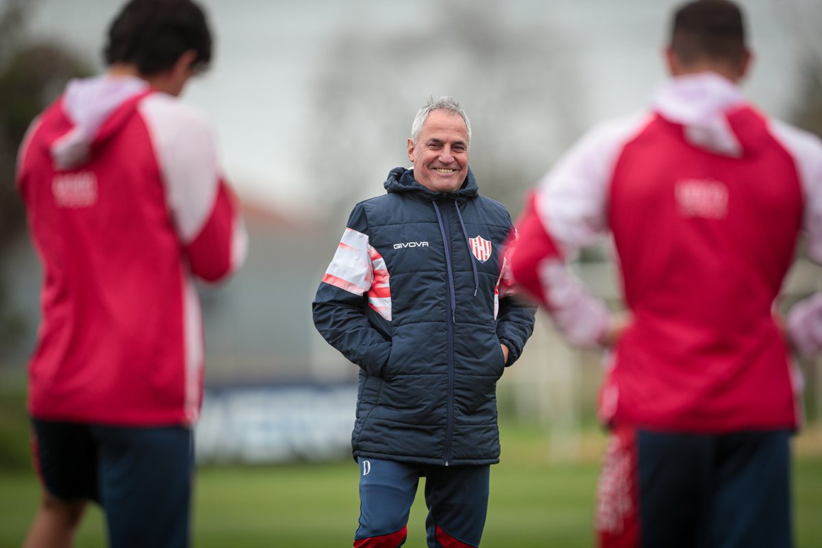 ¡Buen jueves Tatengues!🇦🇹