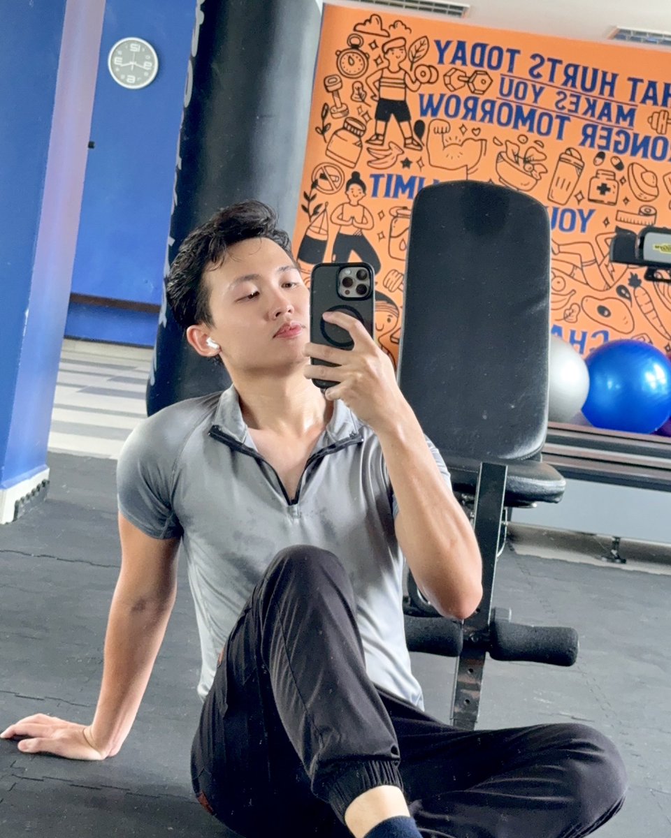 hasifhamsyari's tweet photo. In between works. https://t.co/yoRRFUVGjT