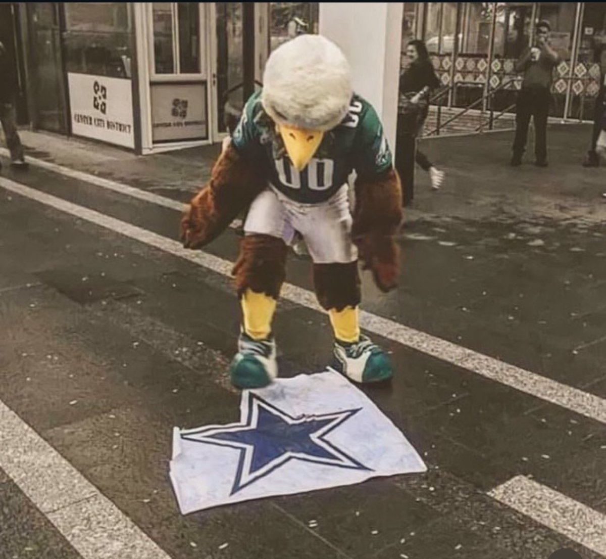 It’s Game Day! #FlyEaglesFly