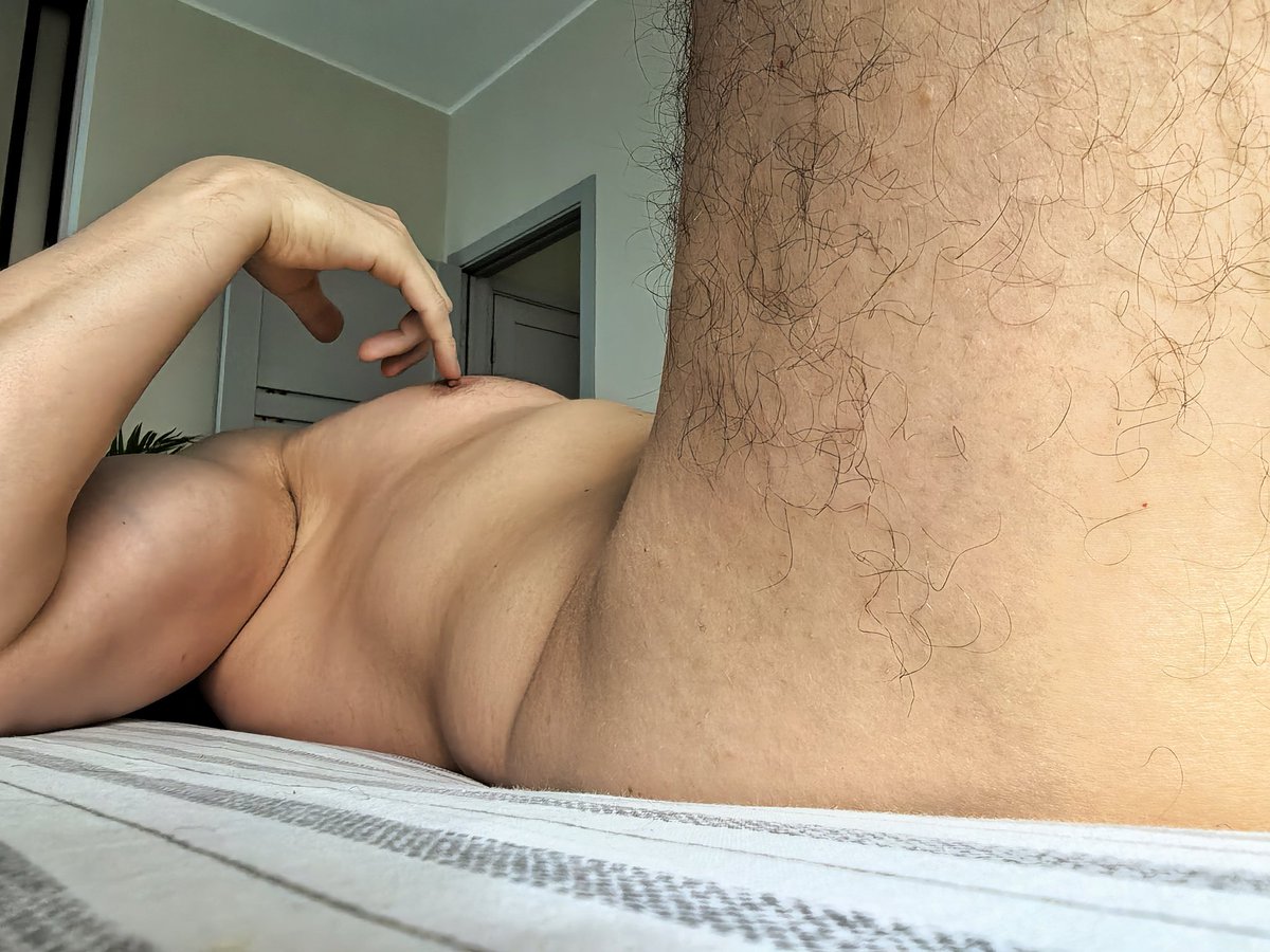 На календаре время раздеваться... #нюдсочетверг #нюдсчетверг