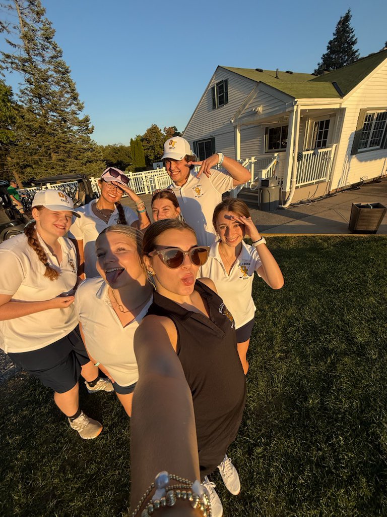 JV fell to Rocky River on Tuesday 193-176 at NOGC. The team was led by Julia Kassay (43), Lily Andrich (47), Addisyn Ritchie (51), and Khloe Trent (51). The team is now 3-5 and plays North Ridgeville today at Meadowood. Nice effort ladies!