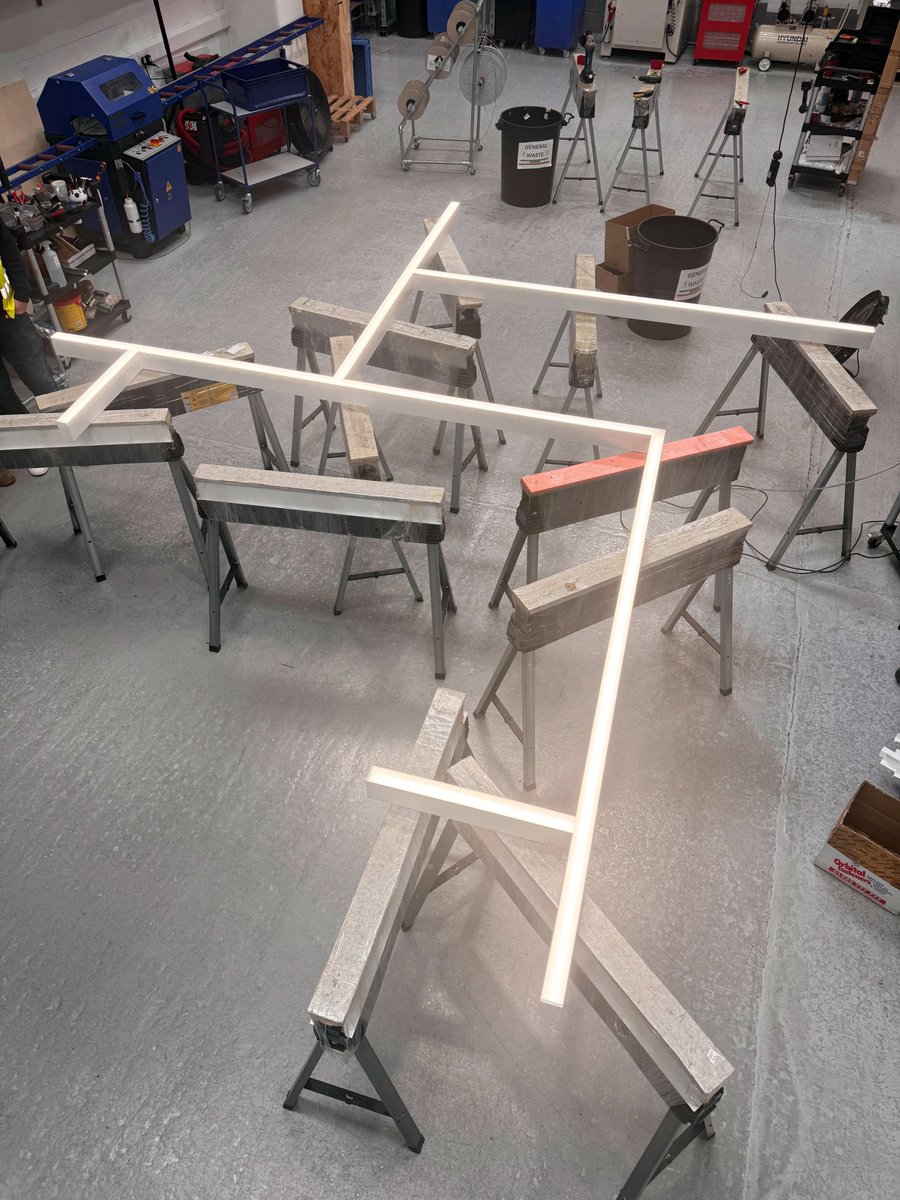 Deadlines tight? Custom ideas? Challenge accepted 
✅

synergycreativ.com

#BespokeLighting #CommercialInteriors