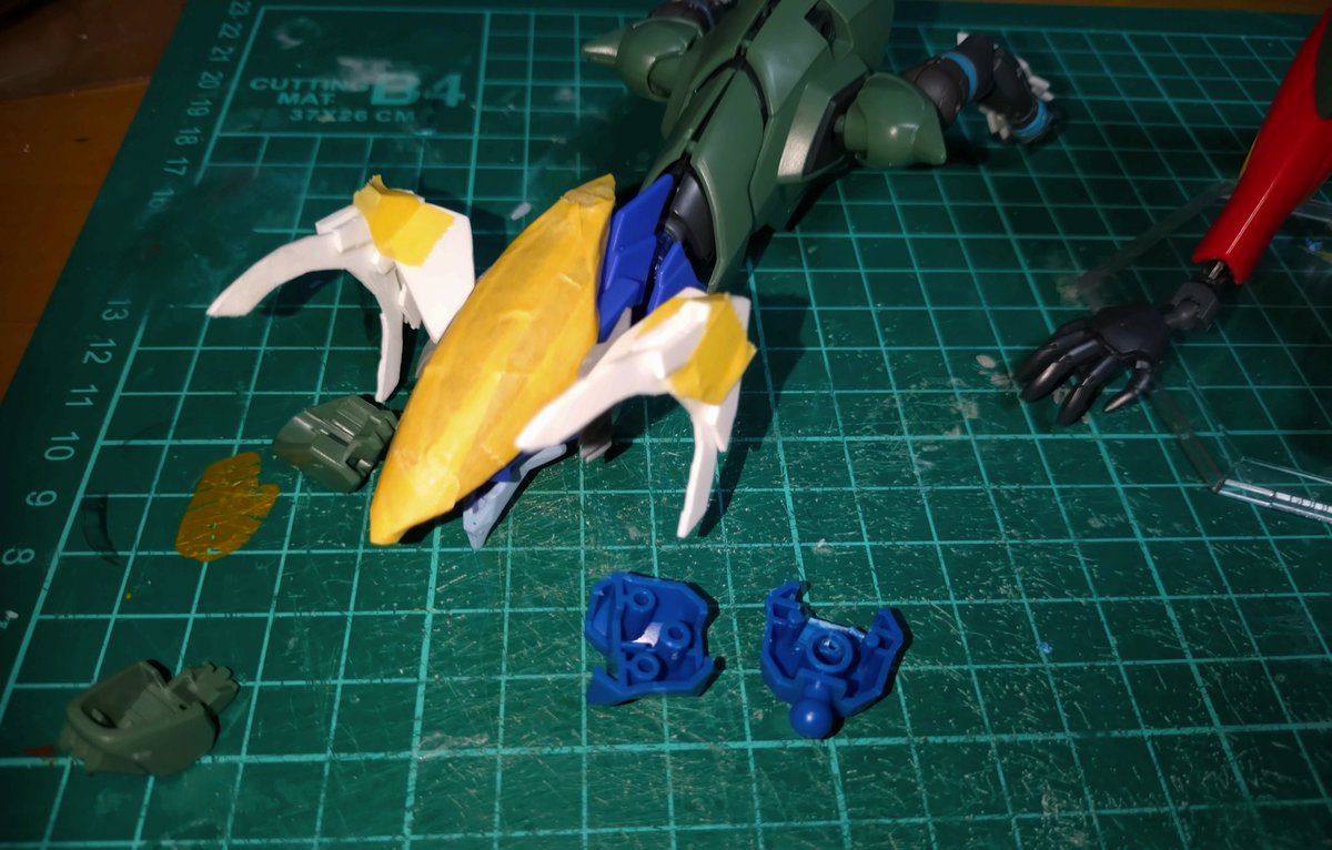 1度アーケランサー合体した時みたいなバイザーの色になって貰って…

ここからが今日の本題