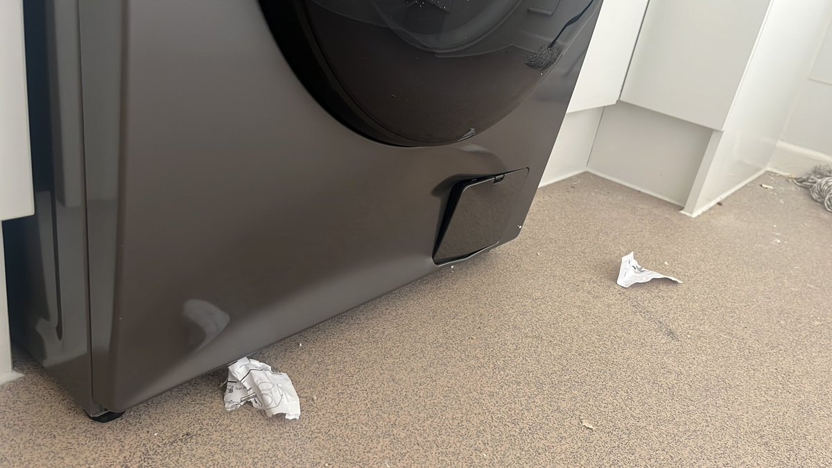 James Fox tweet media