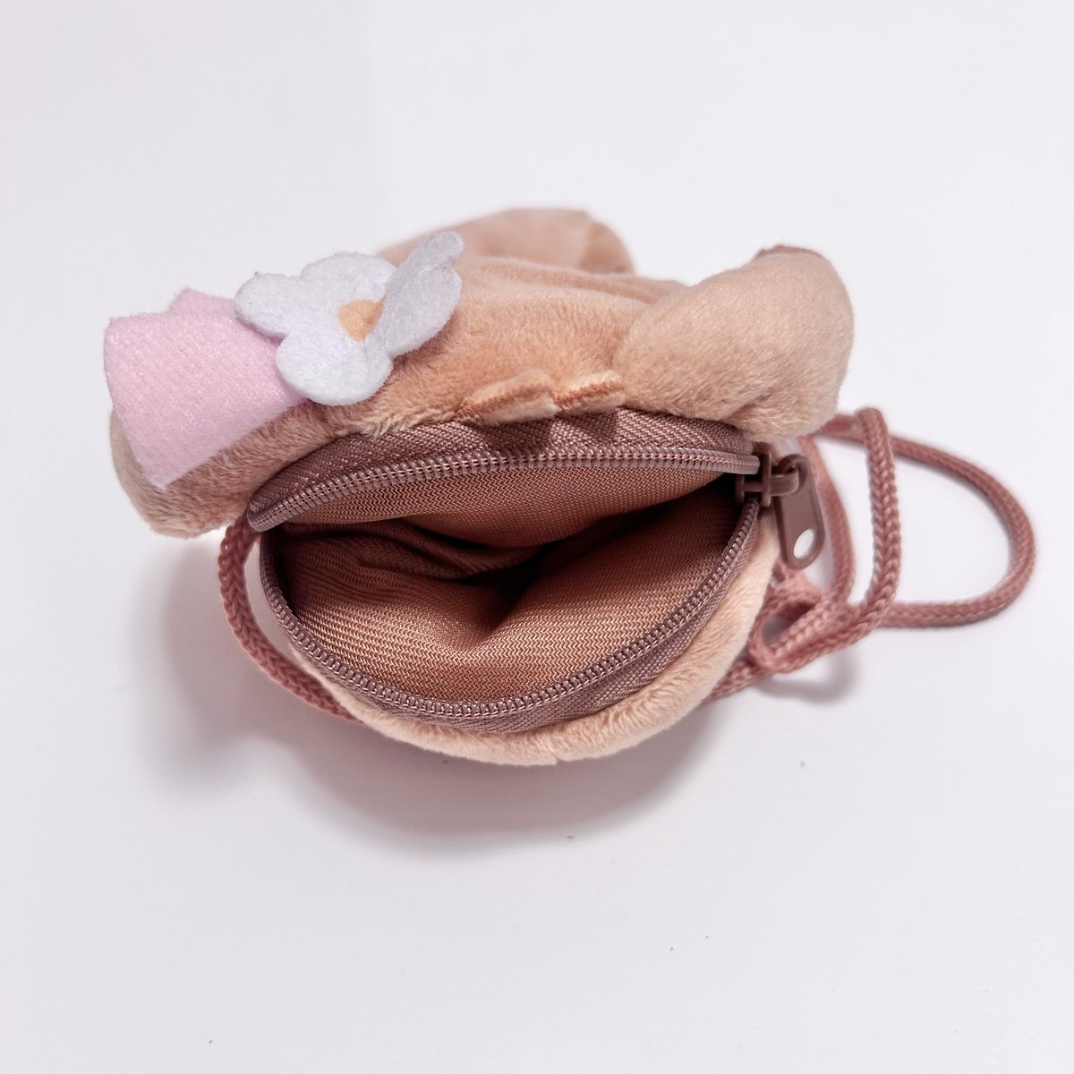 パムパムのぬいぐるみポーチ送料込1000円で欲しい方いませんか〜😖