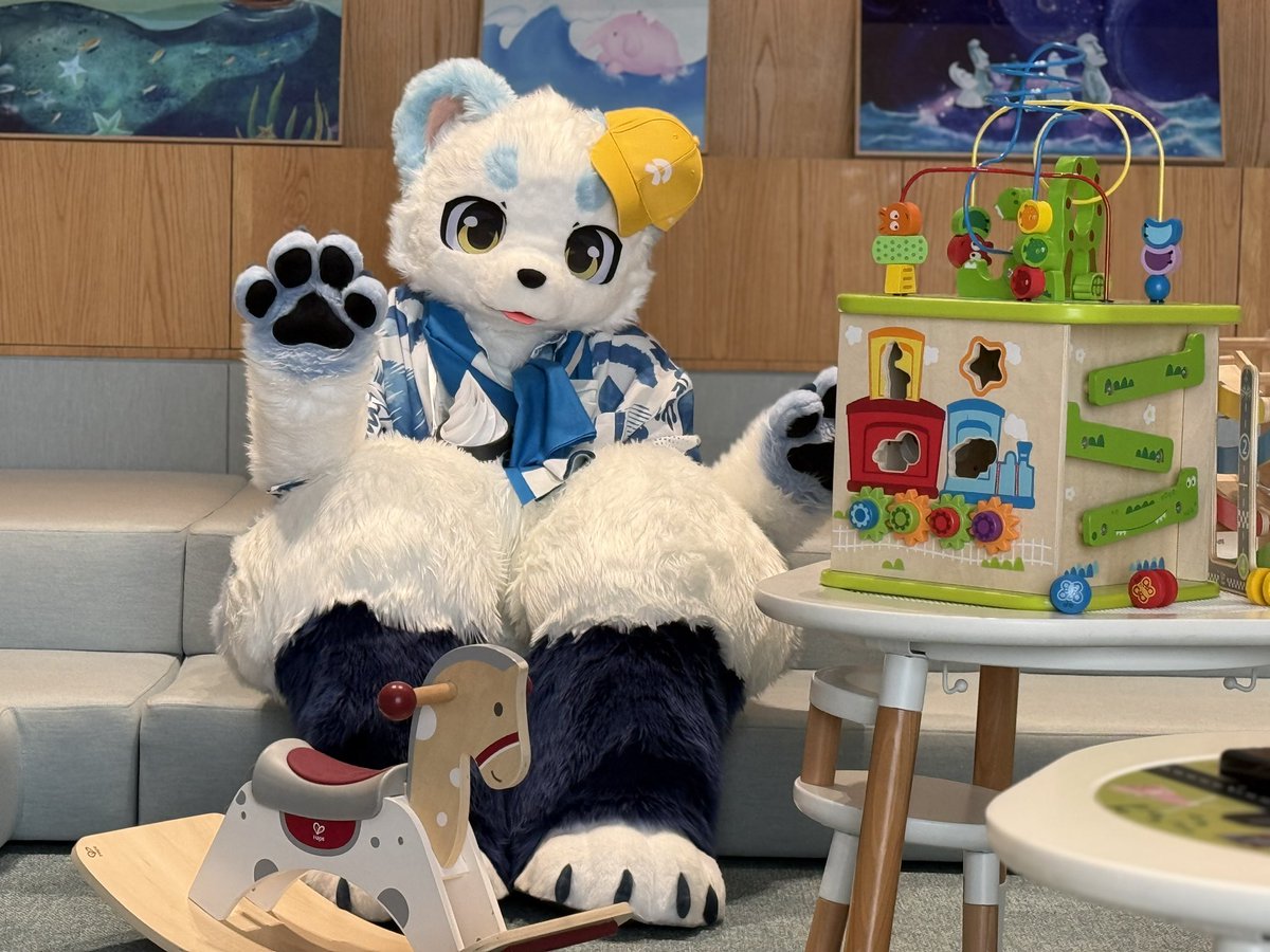 NotabearOWO's tweet image. 你好哦小朋友
📍：合肥新桥的蔚来牛屋
#FursuitEverday