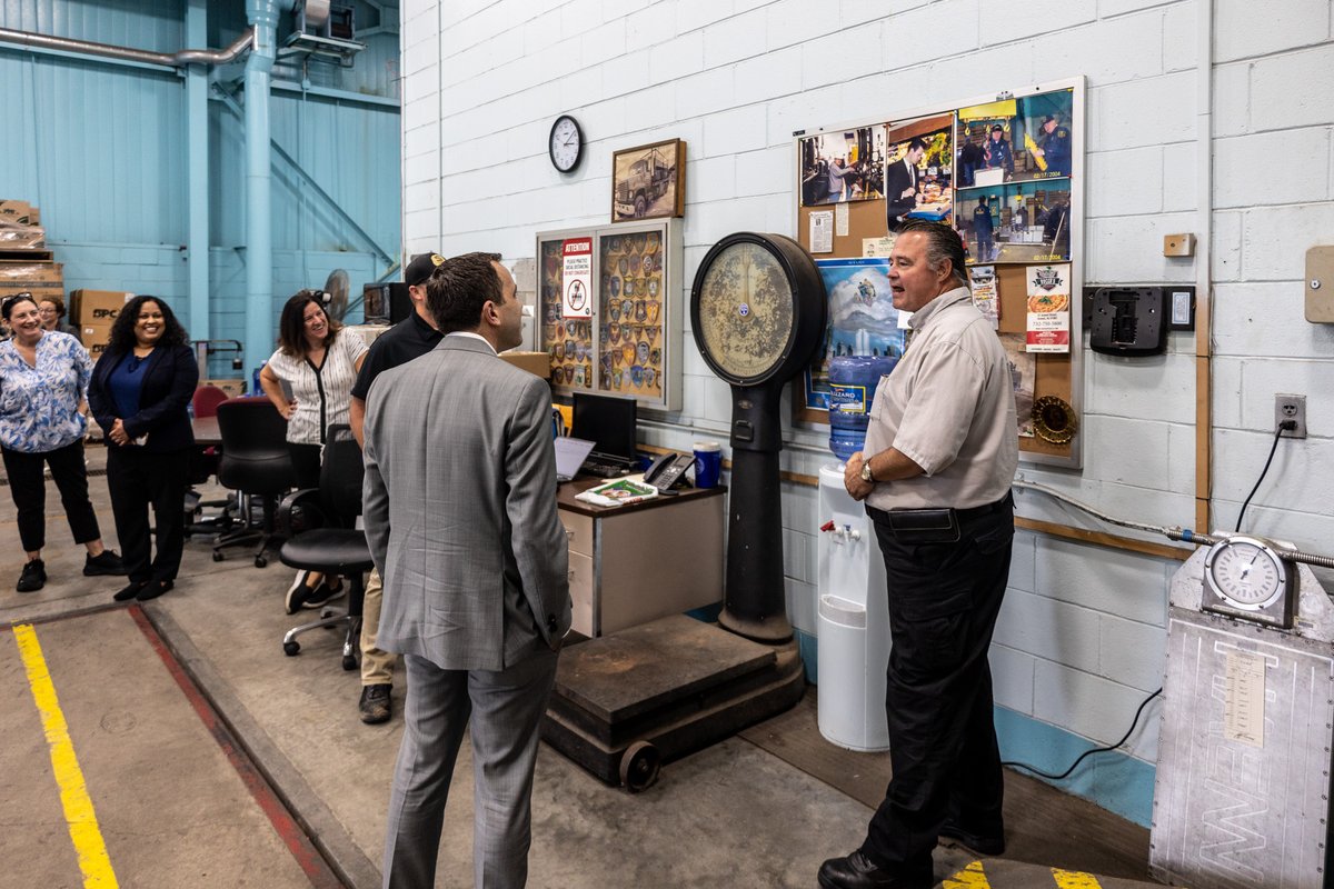 NewJerseyOAG's tweet photo. Last week I visited NJ’s Office of Weights &amp; Measures—founded in 1911 to protect consumers. From gas pumps to grocery scales, their inspections ensure accuracy and fairness in everyday transactions. Proud to support this team’s century-long mission of safeguarding NJ residents. https://t.co/aRy9USaQn3