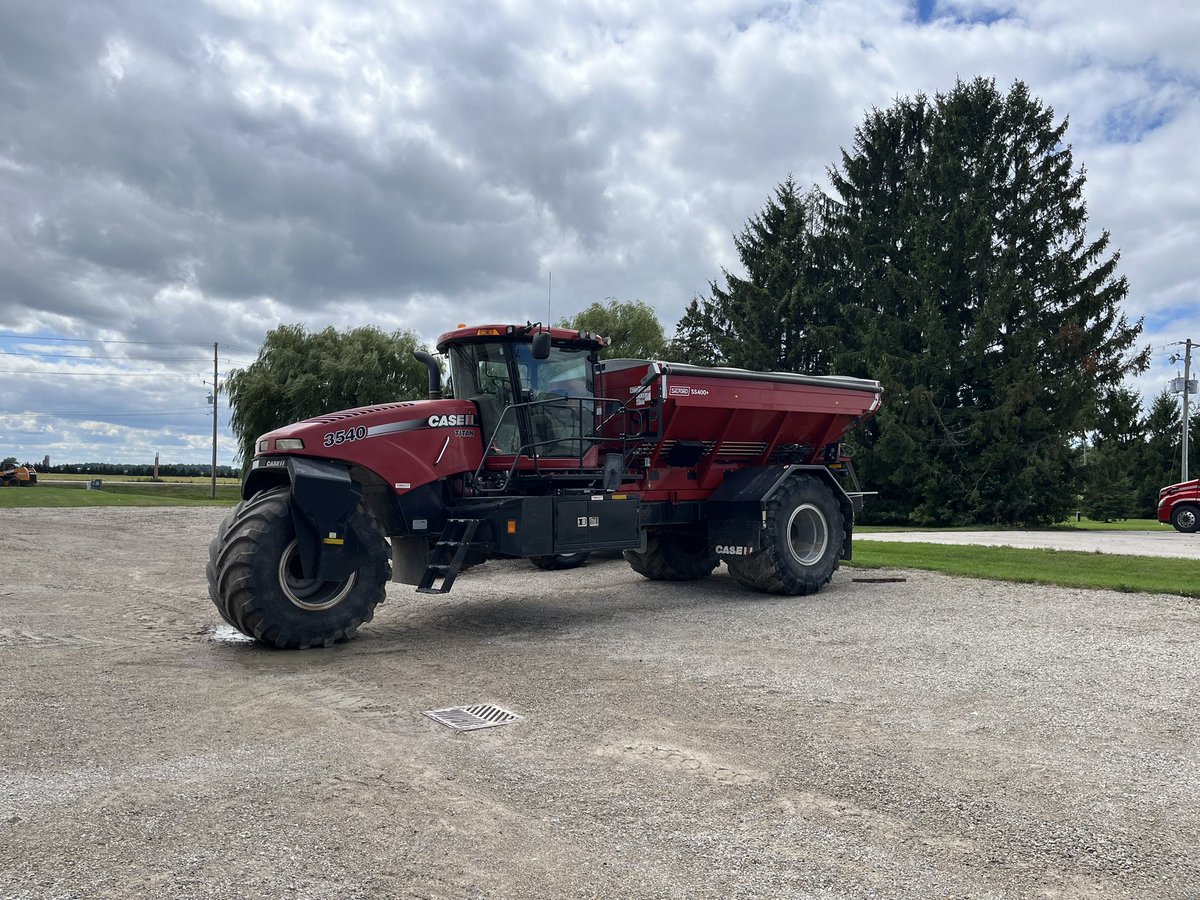 Demo unit available. Case IH Titan 3540 with Salford SS 400 spinner box. Box will do Lime or fert   Unit has Raven Vioer 4+ with auto steer, section control and electric tarp. Call your nearest Equipment Ontario location for a demo to see this machine in action