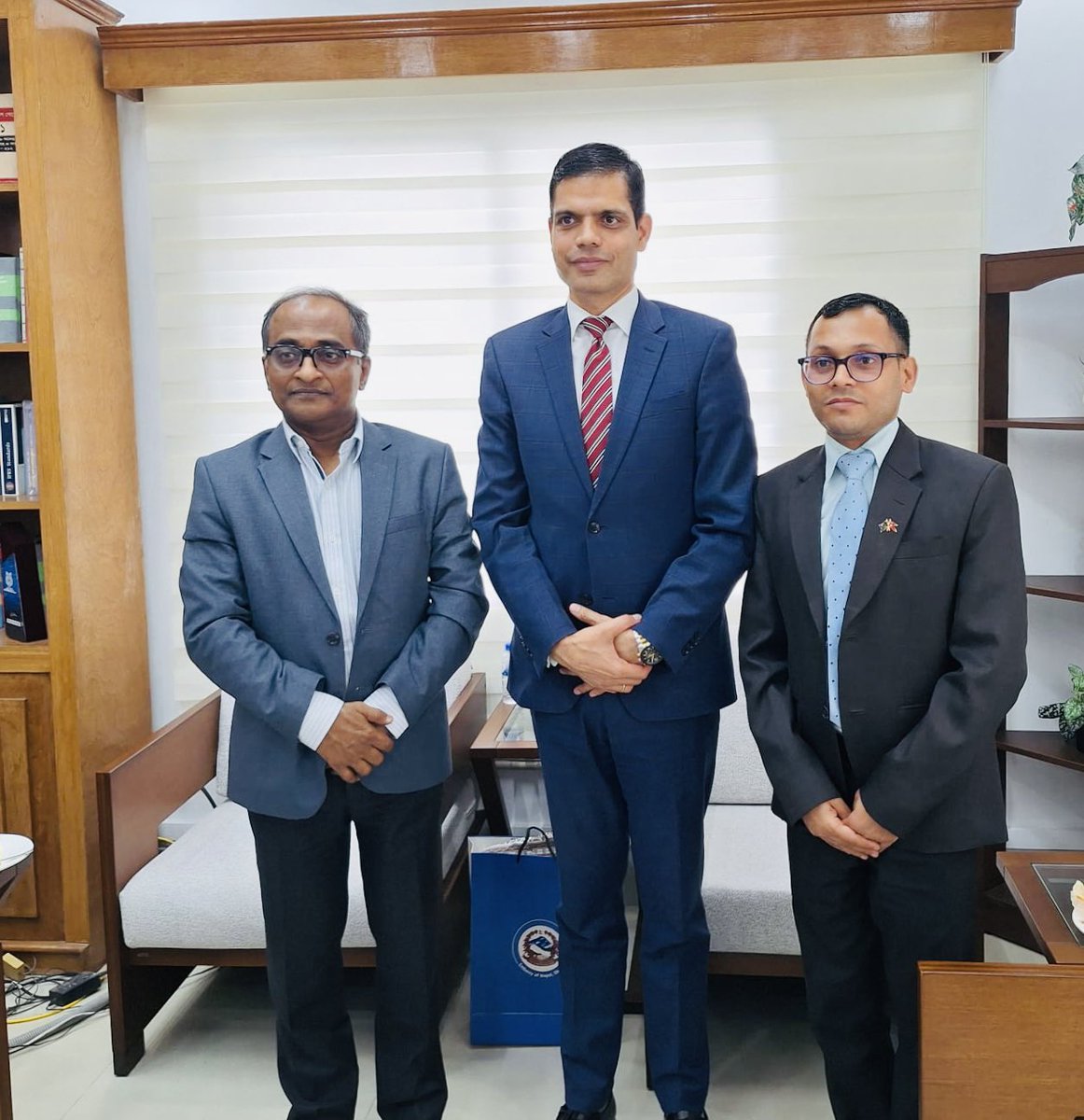 Nepal in Bangladesh (@nepalinbgd) on Twitter photo Ambassador <a href="/gsbhandaari/">Ghanashyam Bhandari</a> met with Commerce Secretary of the Government of Bangladesh Mr. Mahbubur Rahman .
The discussion focused on ways to enhance cooperation in areas of trade and connectivity. Ambassador <a href="/gsbhandaari/">Ghanashyam Bhandari</a> met with Commerce Secretary of the Government of Bangladesh Mr. Mahbubur Rahman .
The discussion focused on ways to enhance cooperation in areas of trade and connectivity.