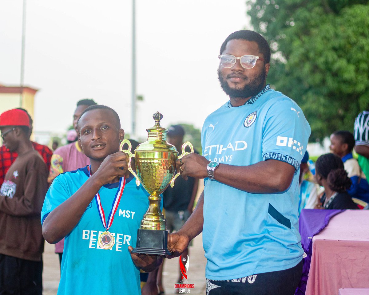 FUTA_CL's tweet image. 👑 @Namgs_FUTA25 Captain MOSCO 💪❤️
Leading from the front, lifting the crown 🏆✨

#MST #FCLChampions #FUTAChampionsLeague #FCL