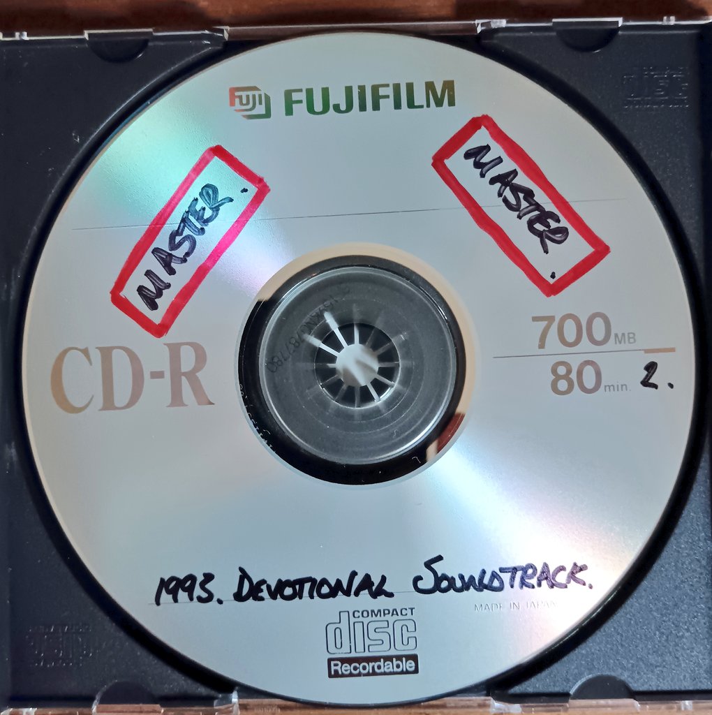 Laser Disc rip. This sounds amazing. 

#NowPlaying
#DepecheMode 

'I'm taking a ride with my best friend....'