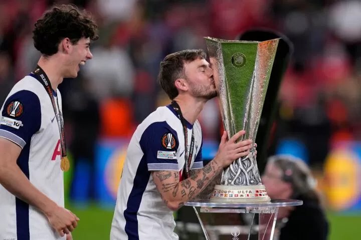 totnumjoe's tweet image. 29 year old Maddison has more European trophies than 139 year old Arsenal Football Club