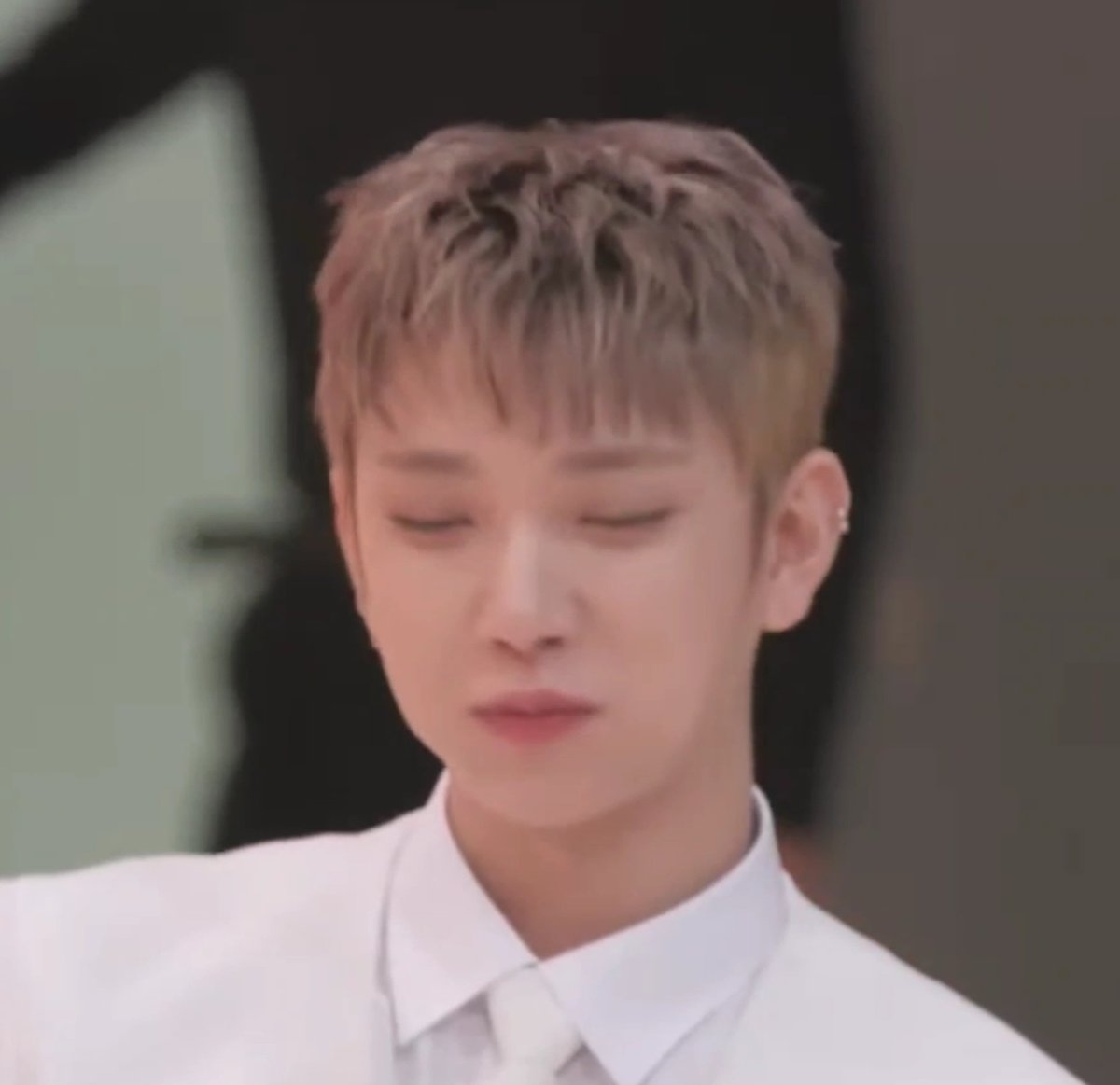 jishutory's tweet image. 먹는 조슈아를 조심해야 합니다 
너무 동그래져서 입에 넣을수도 있습니다
맛있어 보이지만    절대.   음식이 아닙니다