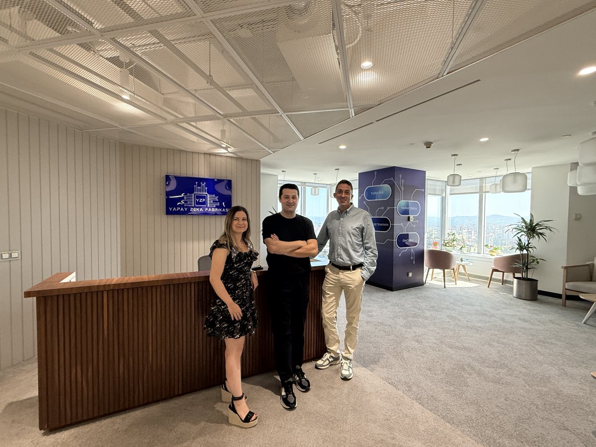 Can Bakır liderliğindeki Yapay Zeka Fabrikası'nı ziyaret ettim ve sizin için birkaç bilgi topladım.

Yapay Zeka Fabrikası (YZF), 2025 itibarıyla yatırım stratejisinde önemli bir değişime giderek artık yalnızca erken aşama değil, olgunlaşmış ve global büyüme potansiyeli yüksek,