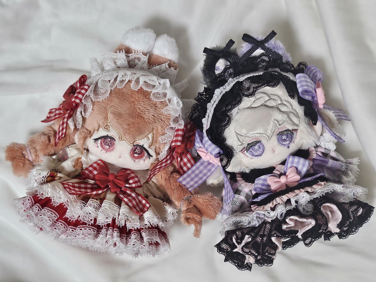 👗 일각수 쇼콜라 &amp; 오페라 파티시에
🧸 무속성 리베 &amp; 블랫베리
옷 보자마자 이건 무조건 이 둘 옷이라고 생각해서 둘 다 질러버렸는데, 예상했던 대로 너무너무 잘 어울려서 오랜만에 솜덕질 농도가 올라가버렸어요 😭 최고의 화려함... 최고의 퍼컬... 감사합니다...