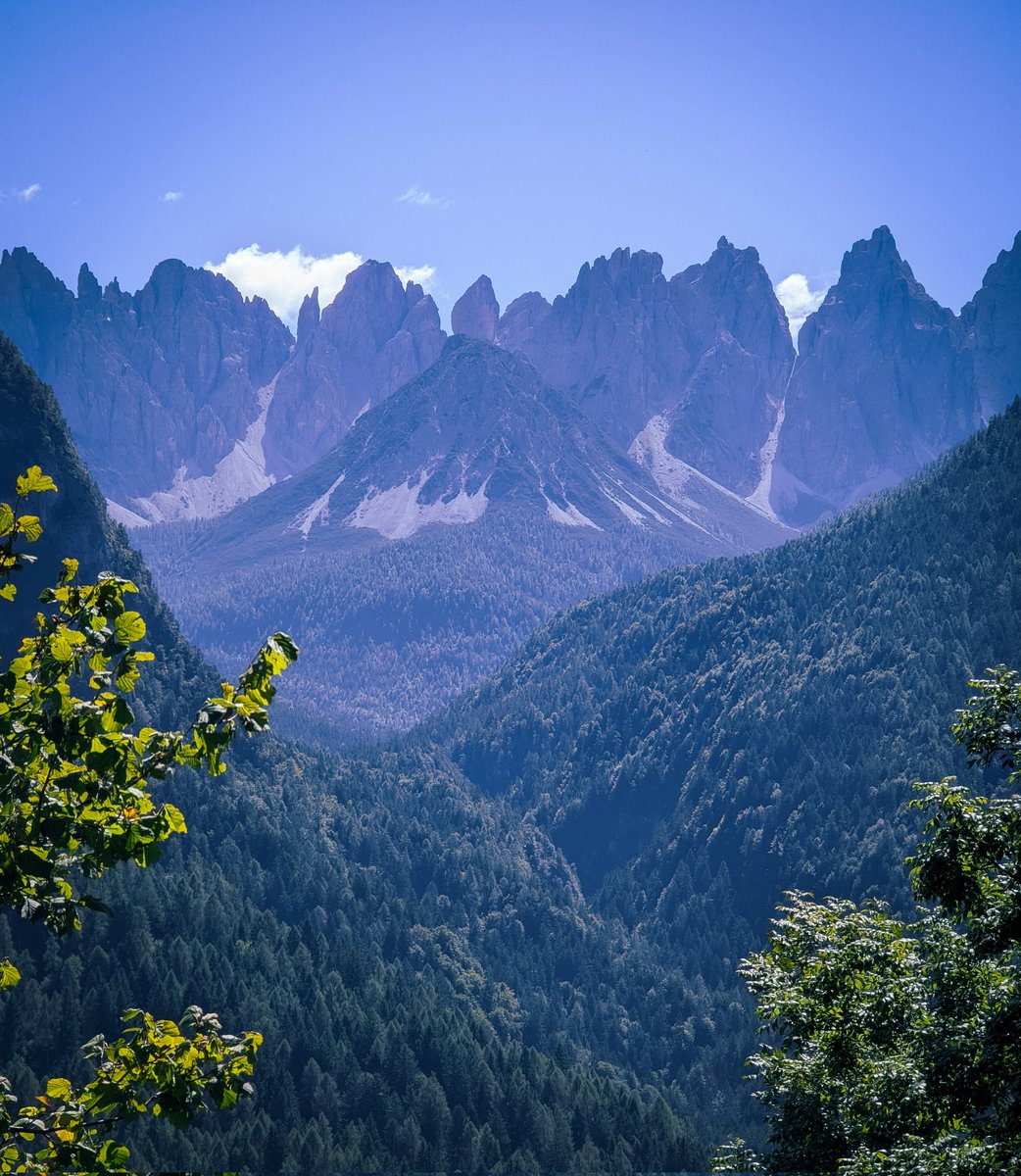 StuartKlinke's tweet image. Ridge of the day.
A few more Proseccos and I might have a crack at it.
#mountaineering