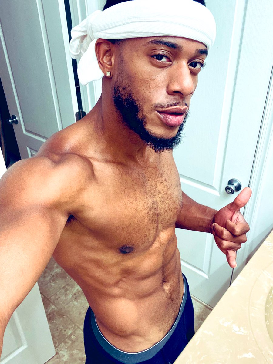 LLBurrell's tweet image. Top of da Morning w/Burrell #llburrell #lean #muscle #abs #chest #biceps #motivation #getup