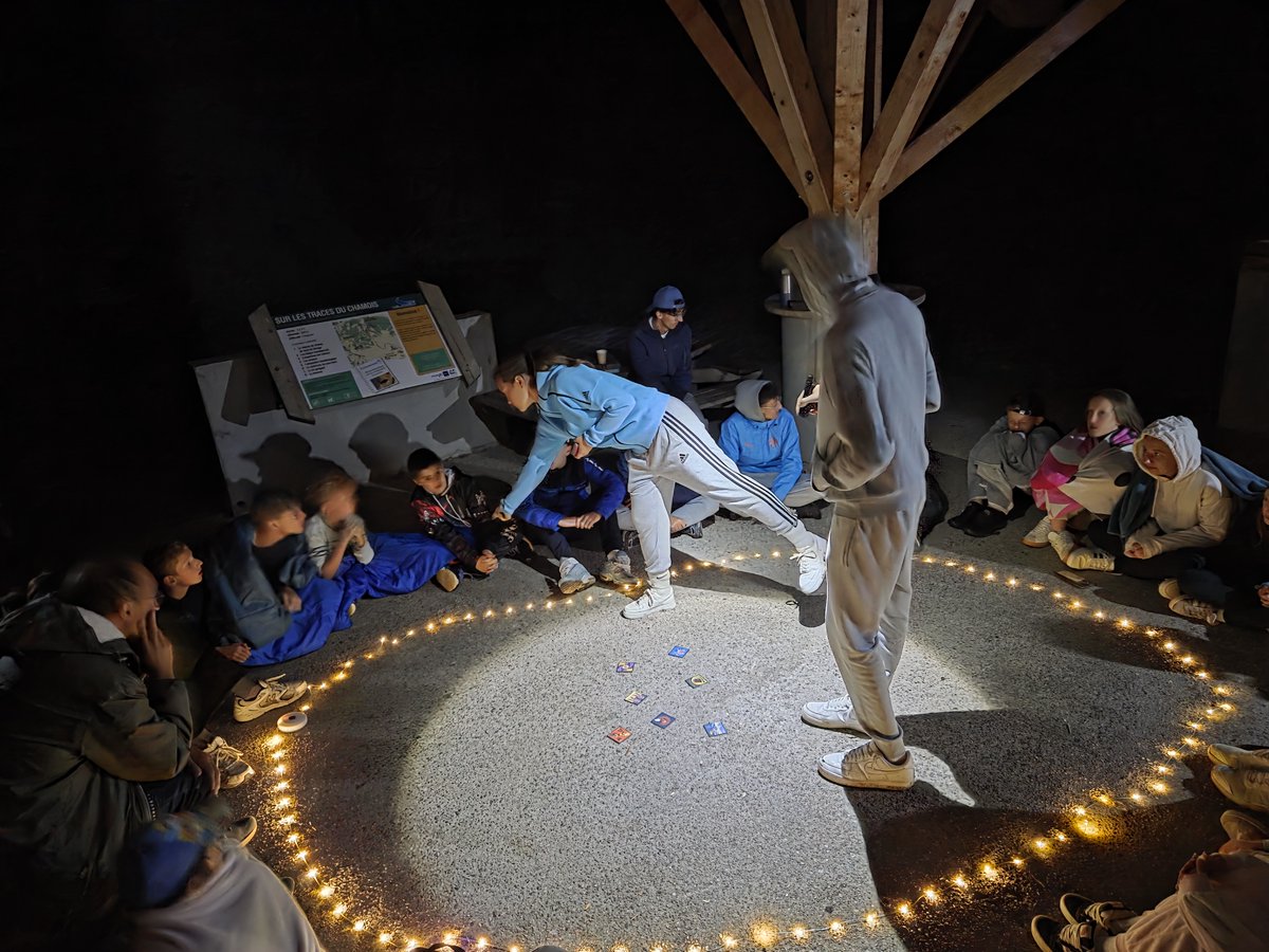 📸 #Jeunesse ⛰️ Du 14 au 24 août, des jeunes d'Hulluch et de <a href="/LoosenGohelle/">Loos-en-Gohelle</a> se sont réunis à Châtel pour un séjour plein de défis et de découvertes. Des activités qui ont renforcé leur esprit d’équipe et créé de beaux souvenirs 🤗

🙏 <a href="/ANCTerritoires/">Agence nationale de la cohésion des territoires</a> - #ColosApprenantes