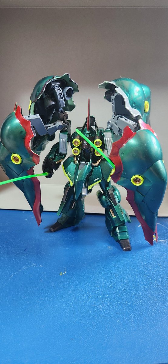 ookuwaoru's tweet photo. 久し振りに店とは関係無いのを
上げます(笑)
少し前に塗装したクシャトリア🔥

大体はエアブラシで塗って
細かいところは筆で！筆は難しい…💦

コツコツとや���う🔥

#ガンプラ　#クシャトリア　#塗装 https://t.co/gyURi4FBvJ