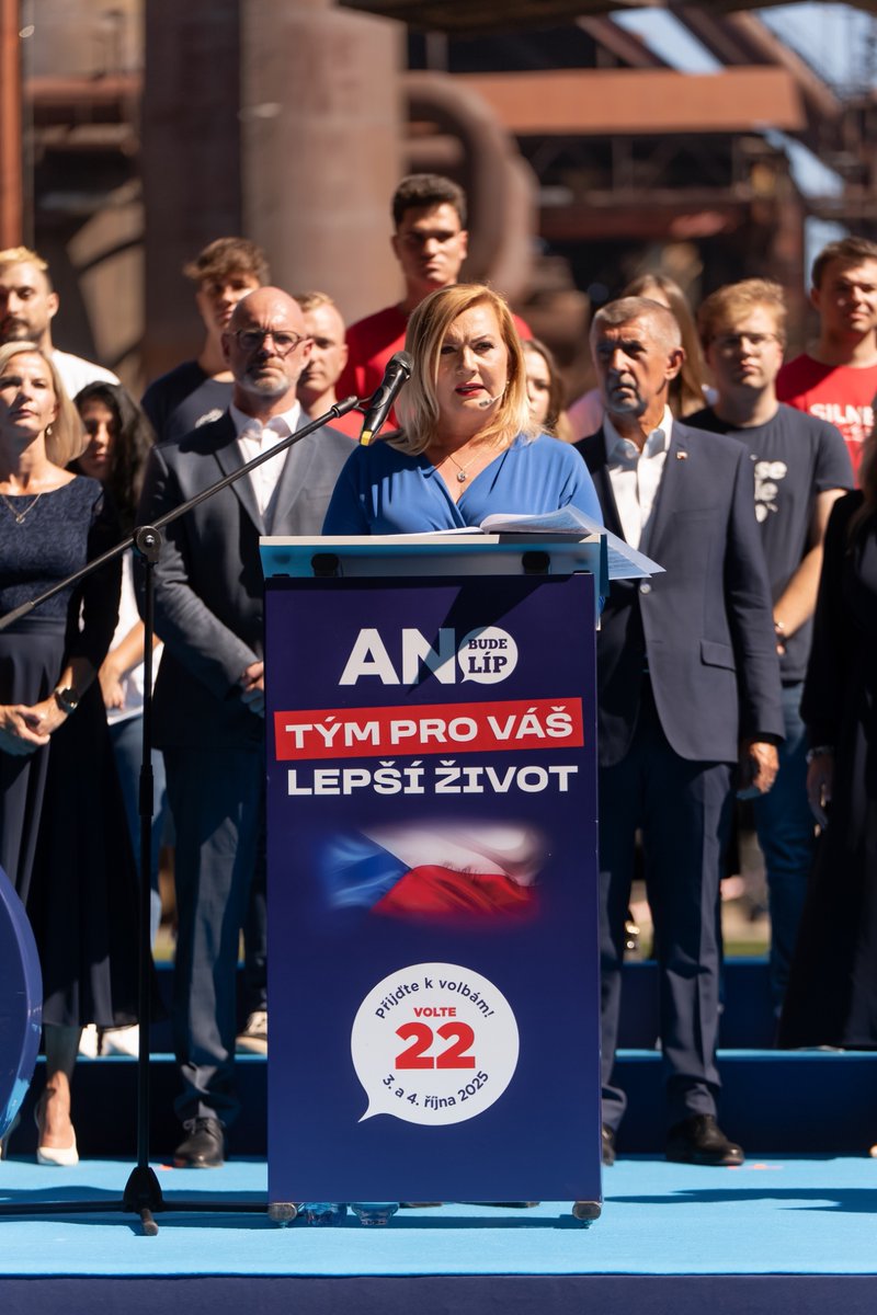 Alena Schillerová tweet media