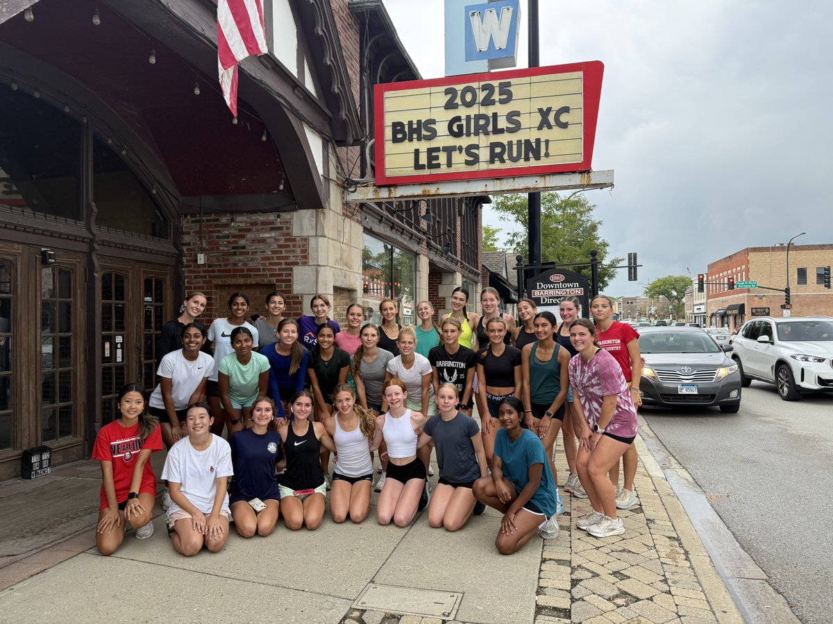 Let’s Run!! Ready for a great season with the best girls!  #fastfillies
<a href="/NateLew61415437/">Nate Lewis</a> <a href="/barrington220/">Barrington 220</a> <a href="/MrBartlettBSD/">Jim Bartlett</a> <a href="/BHSGirlsTrackXC/">BHS Girls Track XC</a>