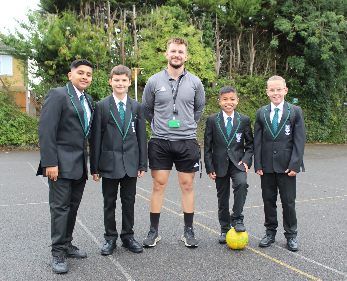 Welcome to our new Year 7 students!
 
We hope you have a fantastic first day of your brand new adventure, meeting new friends and getting to know your school!
 
 #CoxGreenSchool #year7 #firstdayofschool