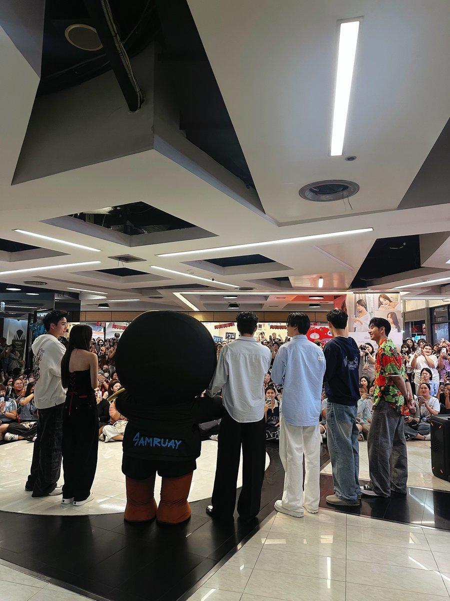 That Summer ผมเจอเจ้าชายบนชายหาด tweet media