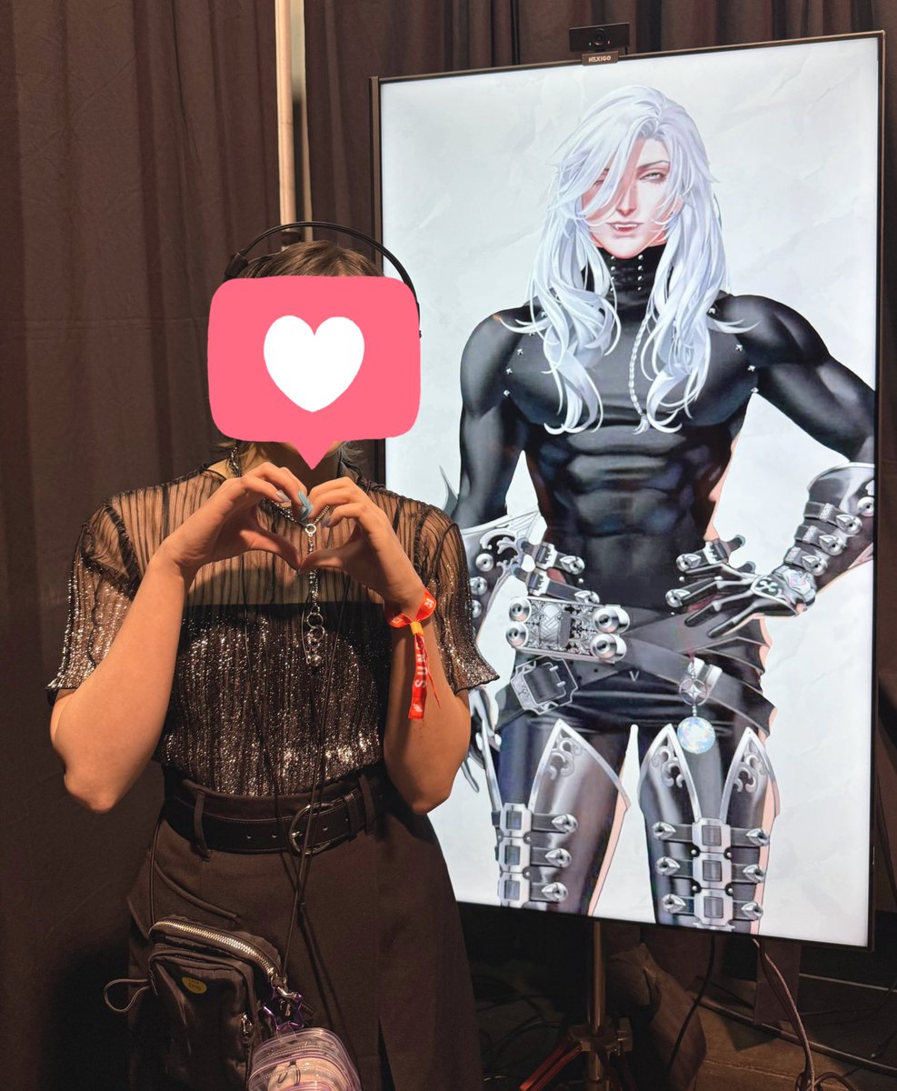 murmur_pi's tweet photo. Glad to meet you Sensei! I was nervous and overwhelmed by your visual and outfits🫨 I got lost for words the whole time but you’re so sweet to me🥹
It was the best memory before starting a new semester!
Thank you so much, I’ll always support you🩶🤍
#PupalsAIOC #FeileacanCu https://t.co/A5ICL57tnO