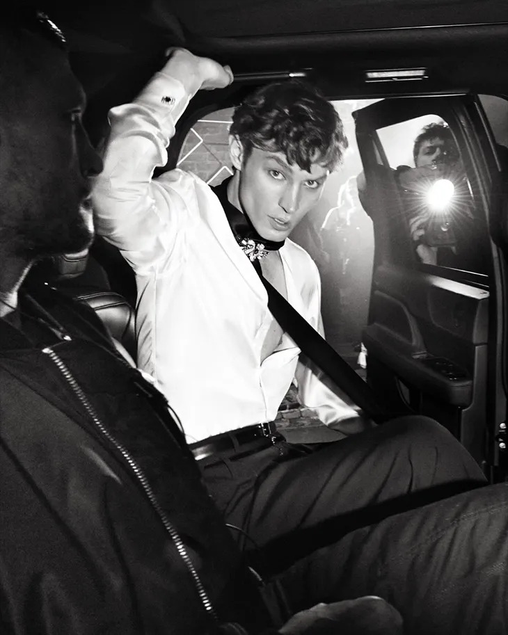 mmscene's tweet image. Kit Butler Models Dolce &amp;amp; Gabbana Fall Winter 2025 Collection - See more here: malemodelscene.net/menswear/kit-b…

#DolceGabbana presents its Fall Winter 2025 Men’s campaign lensed by fashion photographer #StevenMeisel with creative direction from Baron &amp;amp; Baron. The campaign features