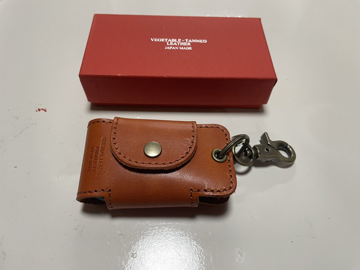 hakumokuren0325's tweet image. #栃木レザー
スマートキーケース買った。やっぱレザー製品はいいっす👍