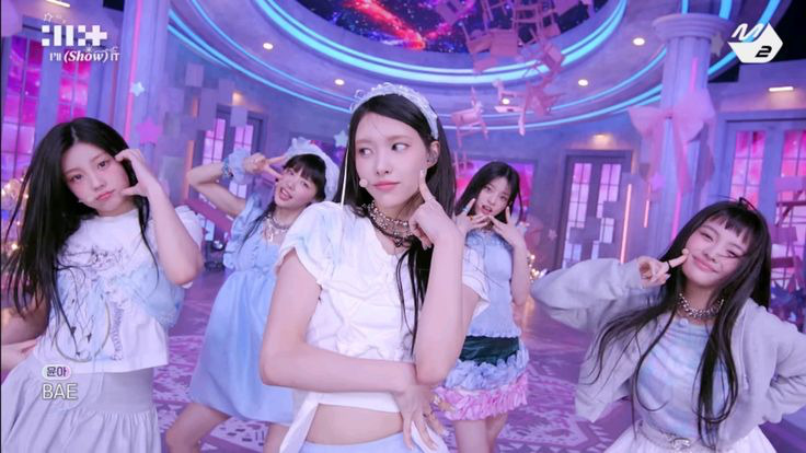 ILLIT Charts (@illit_chart) on Twitter photo .<a href="/ILLIT_official/">ILLIT official</a>'s “Magnetic” has surpassed 700 million digital index points on Circle Chart, remains the biggest song by a 5th generation girl group.
#ILLIT #아일릿 .<a href="/ILLIT_official/">ILLIT official</a>'s “Magnetic” has surpassed 700 million digital index points on Circle Chart, remains the biggest song by a 5th generation girl group.
#ILLIT #아일릿