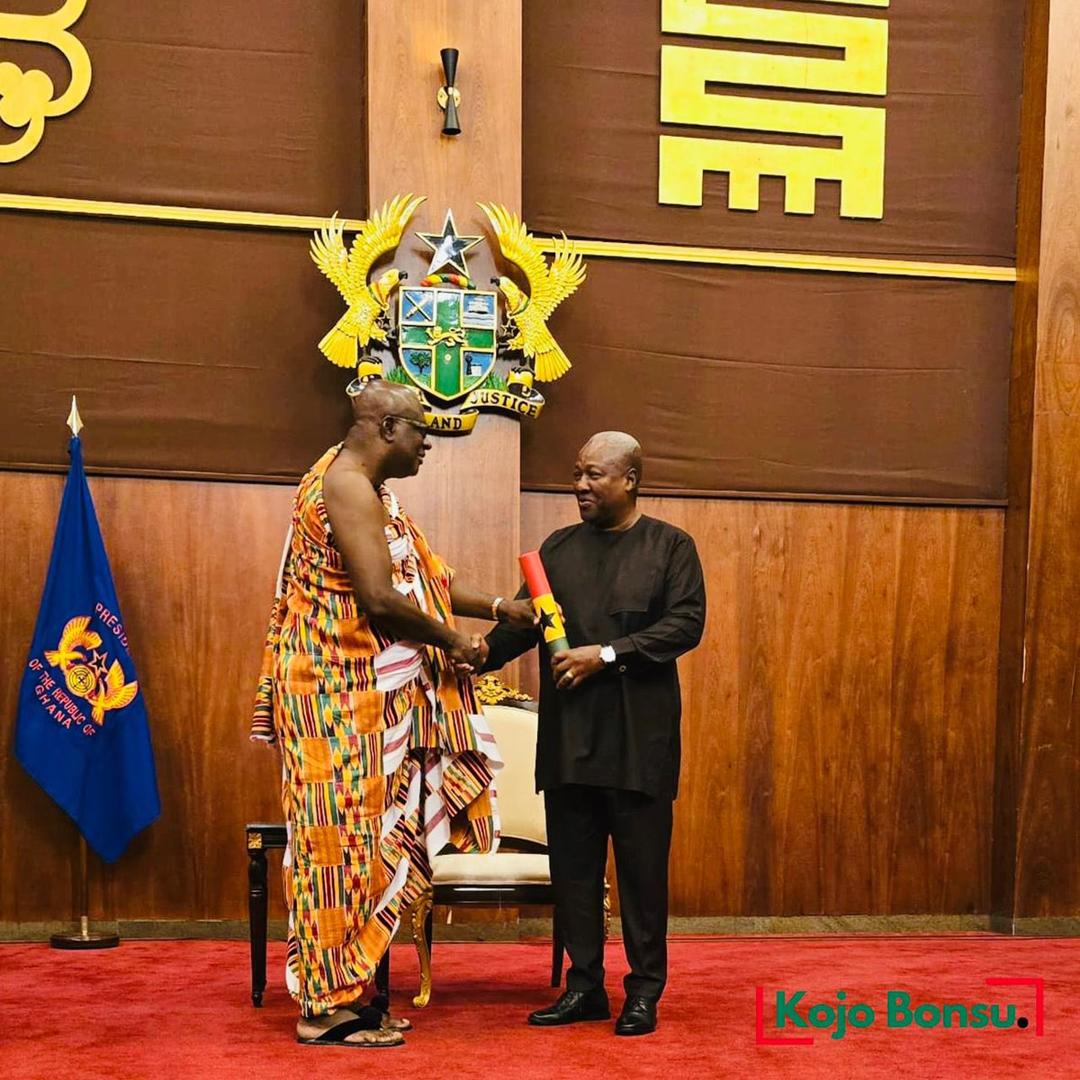 SammybaIke's tweet photo. Former KMA Boss Kojo Bonsu sworn in as the ambassador of Ghana 🇬🇭 to the people’s republic of China 🇨🇳 Congratulations Sir 🤗🙌🏽 https://t.co/NAx9Uux8W7
