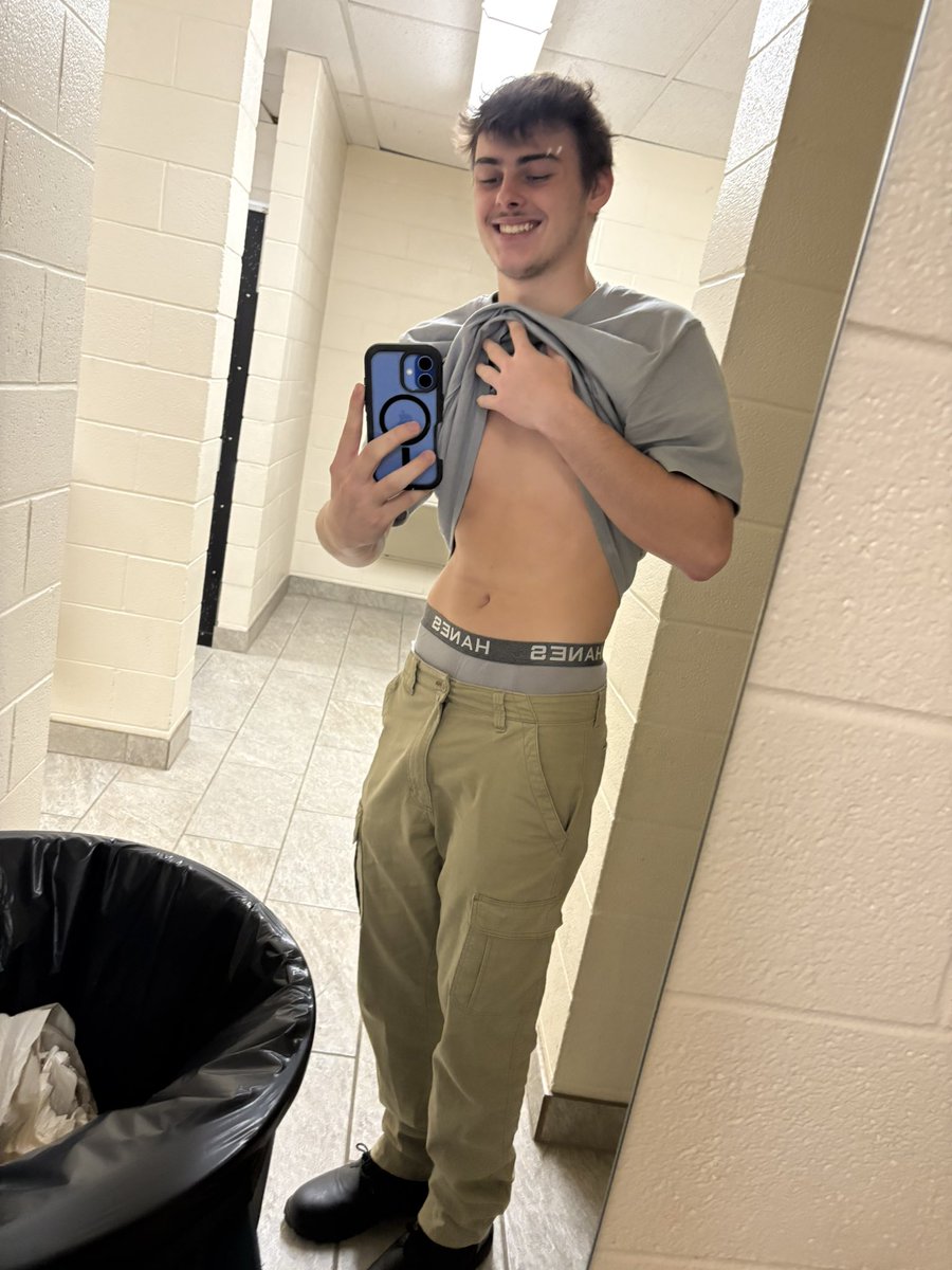 your poor master has his last day for the week today.. somebody prove your loyalty to me .. and don’t be shy