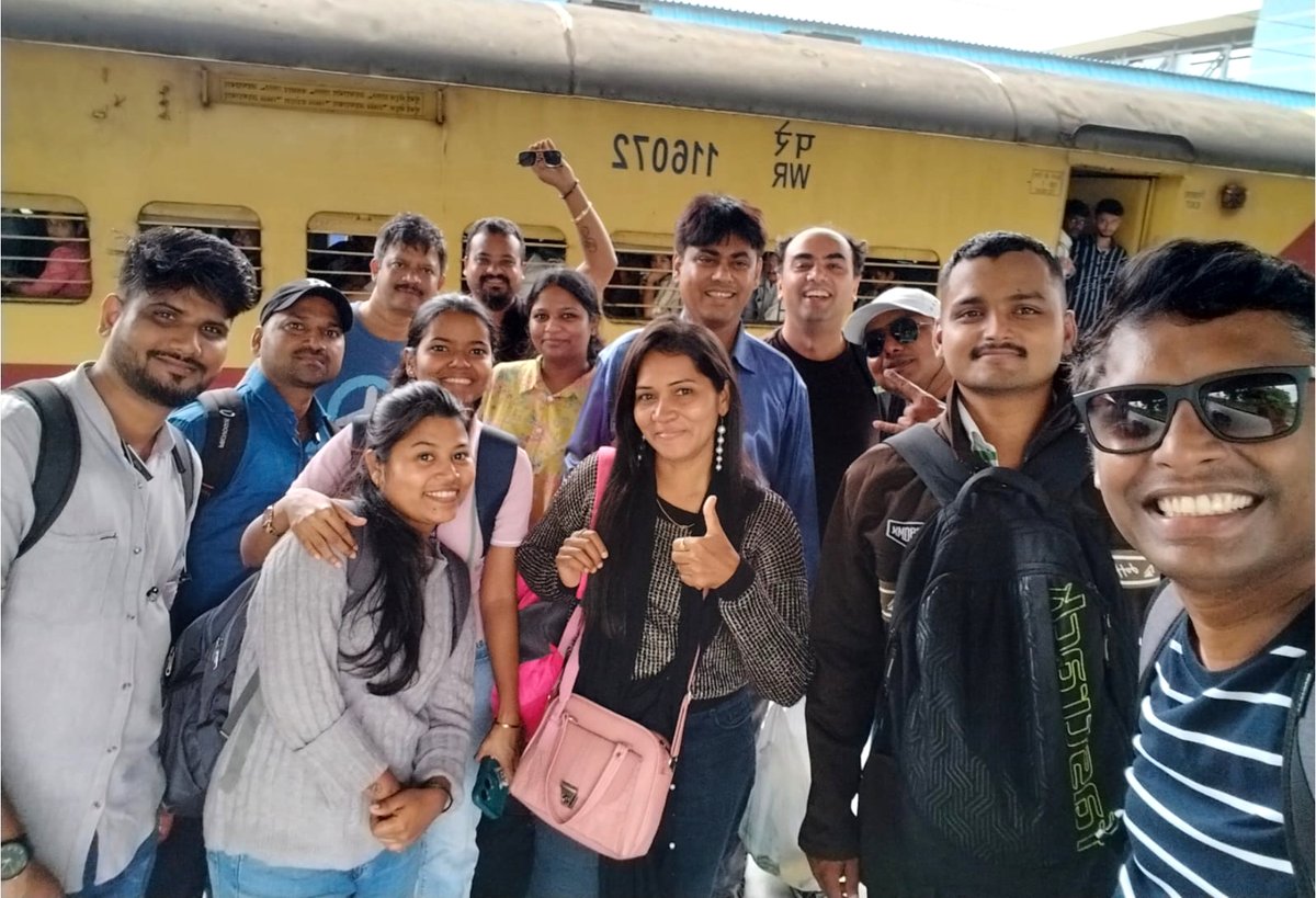 HectaProptech's tweet image. Our #WestTeam from #Mumbai &amp;amp; #Gujarat had an amazing #offsite at Club Mahindra, Ankleshwar.✨

A mix of fun, games &amp;amp; brainstorming — from chess &amp;amp; cricket to interactive sessions.

More than work, it was about #growth, #culture &amp;amp; #togetherness.