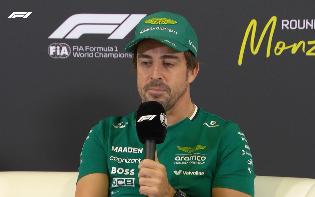 Fernando Alonso on reports that F1 is looking to shorten the length of races: 

🗣️ "No one is talking about having 60 minute football matches or something like that...

"It's a problem with society and the kids but not the sport, so probably it's not needed."